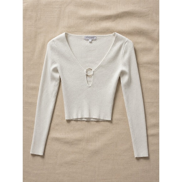 INTERMIX Tops - Intermix Cream Ribbed Ring‎ Detail Crop Top Sweater Womens Size S Y2K Style